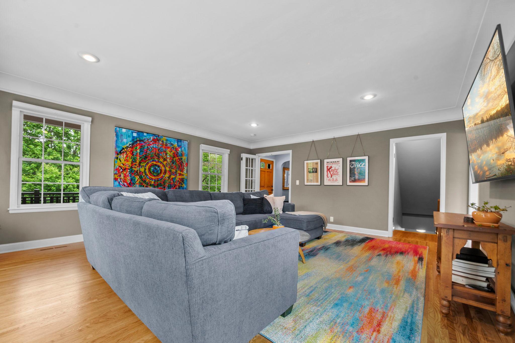 55-web-or-mls-200 Thomas Ave S-173.jpg