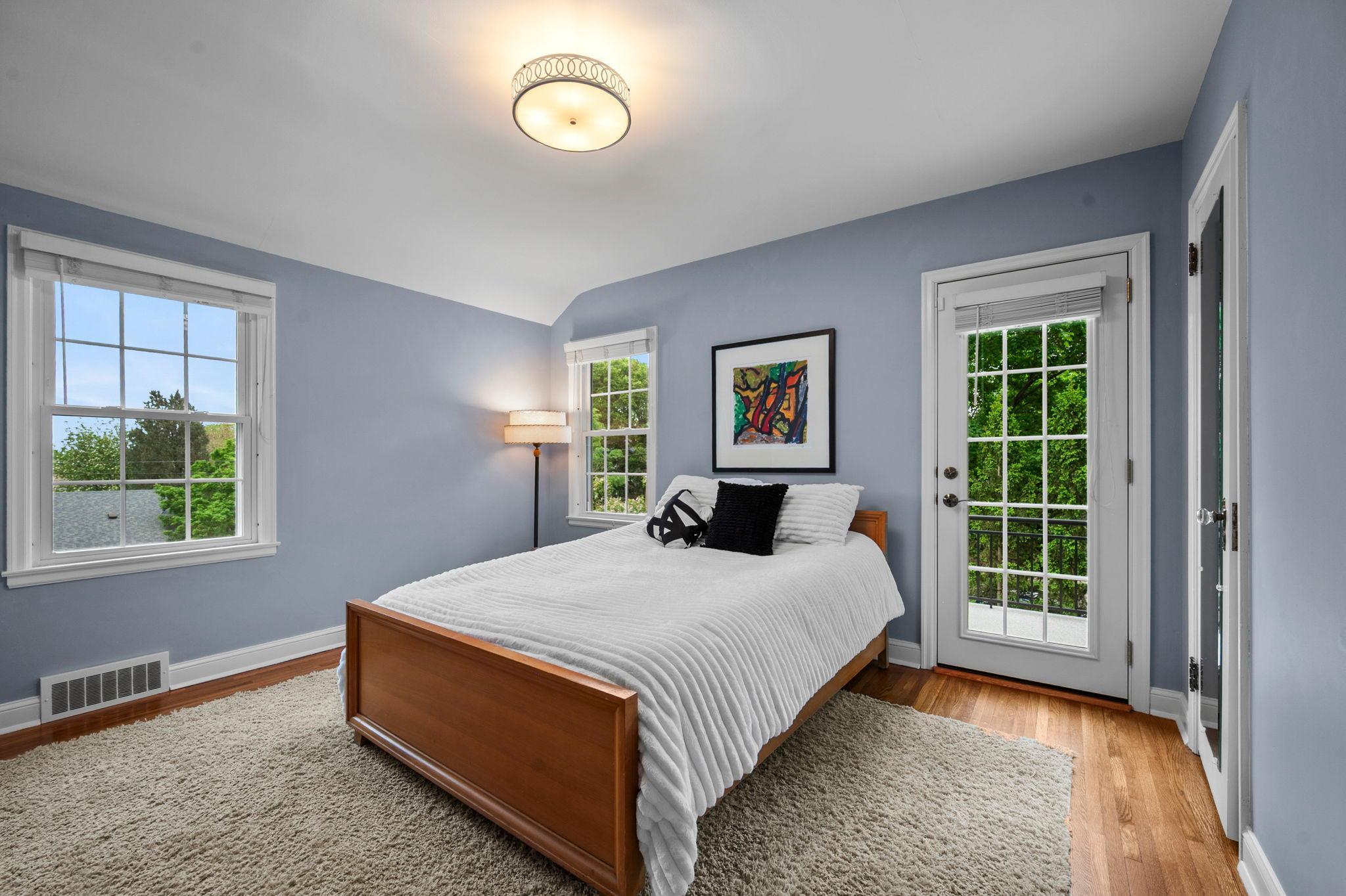 81-web-or-mls-200 Thomas Ave S-288.jpg