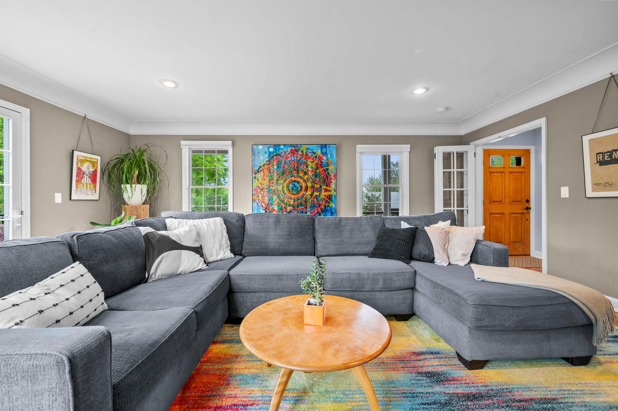 54-web-or-mls-200 Thomas Ave S-168.jpg