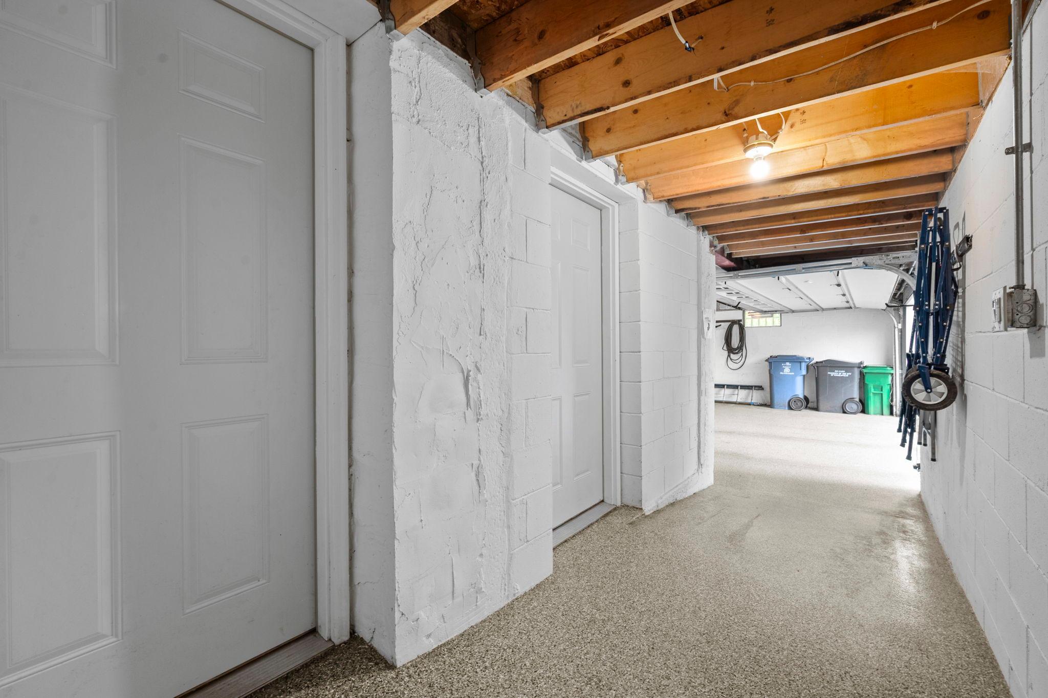107-web-or-mls-200 Thomas Ave S-418.jpg