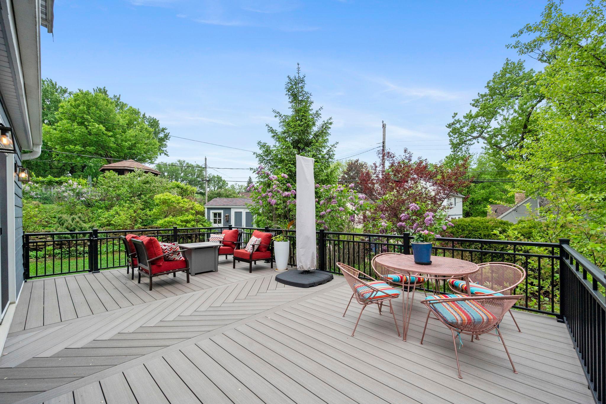 76-web-or-mls-200 Thomas Ave S-185.jpg