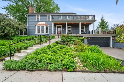 200 Thomas Avenue S, Minneapolis, MN 55405
