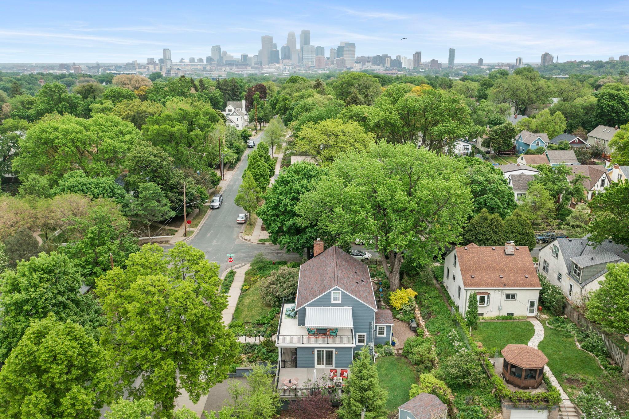 125-web-or-mls-200 Thomas Ave S-577.jpg
