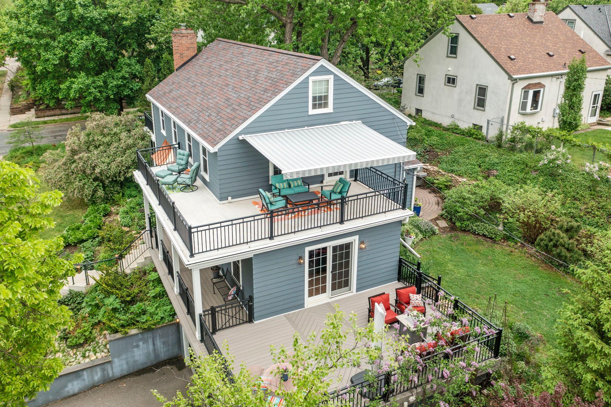 121-web-or-mls-200 Thomas Ave S-536.jpg