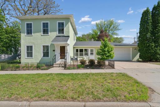 Welcome to 113 4th St E in the Carver Historic District