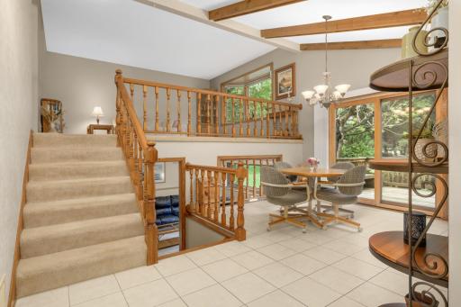 654 Tanglewood Drive, Saint Paul, MN 55126