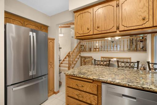 654 Tanglewood Drive, Saint Paul, MN 55126
