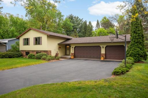 654 Tanglewood Drive, Saint Paul, MN 55126