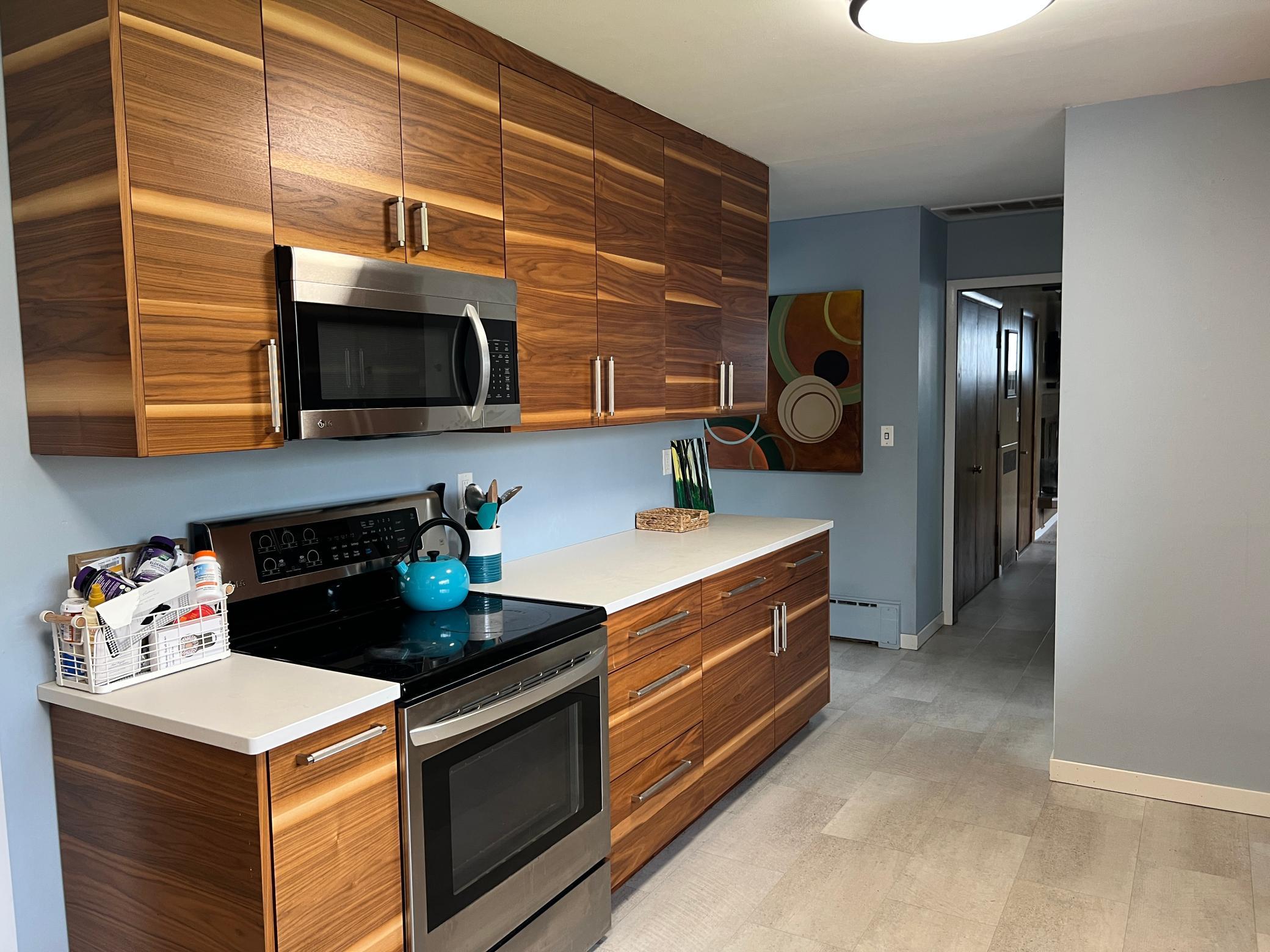 Soft Close Cabinets and Pull Outs