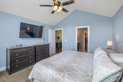 14340 Waterfall Court NW, Prior Lake, MN 55372