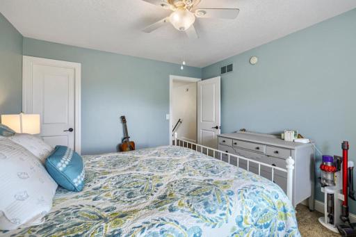 14340 Waterfall Court NW, Prior Lake, MN 55372