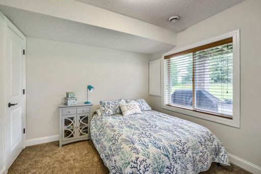 14340 Waterfall Court NW, Prior Lake, MN 55372