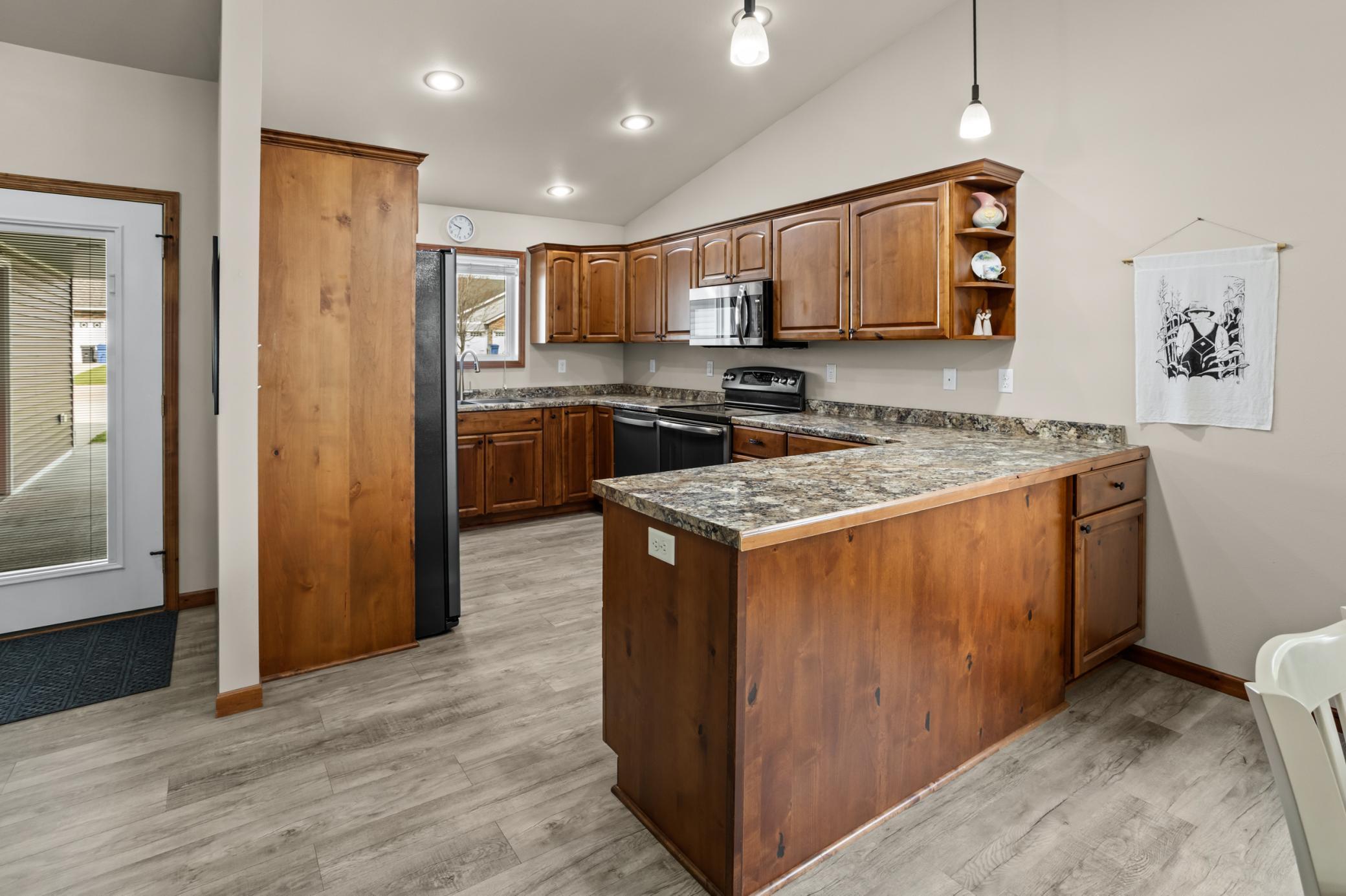 2314 Westgate Dr Hawley
