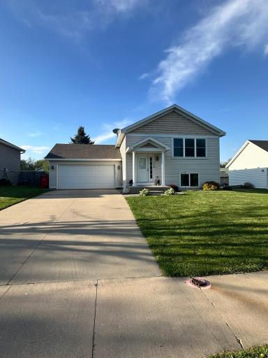 530 7th Street SW, Pine Island, MN 55963