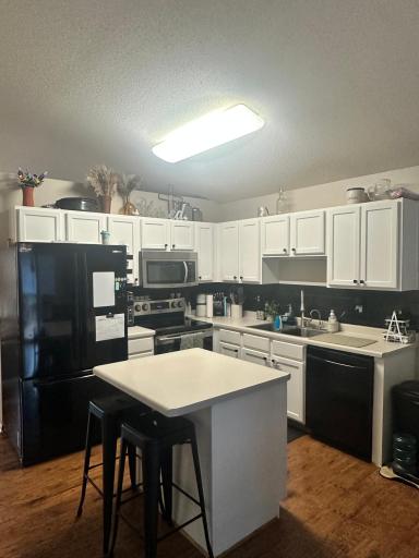 530 7th Street SW, Pine Island, MN 55963