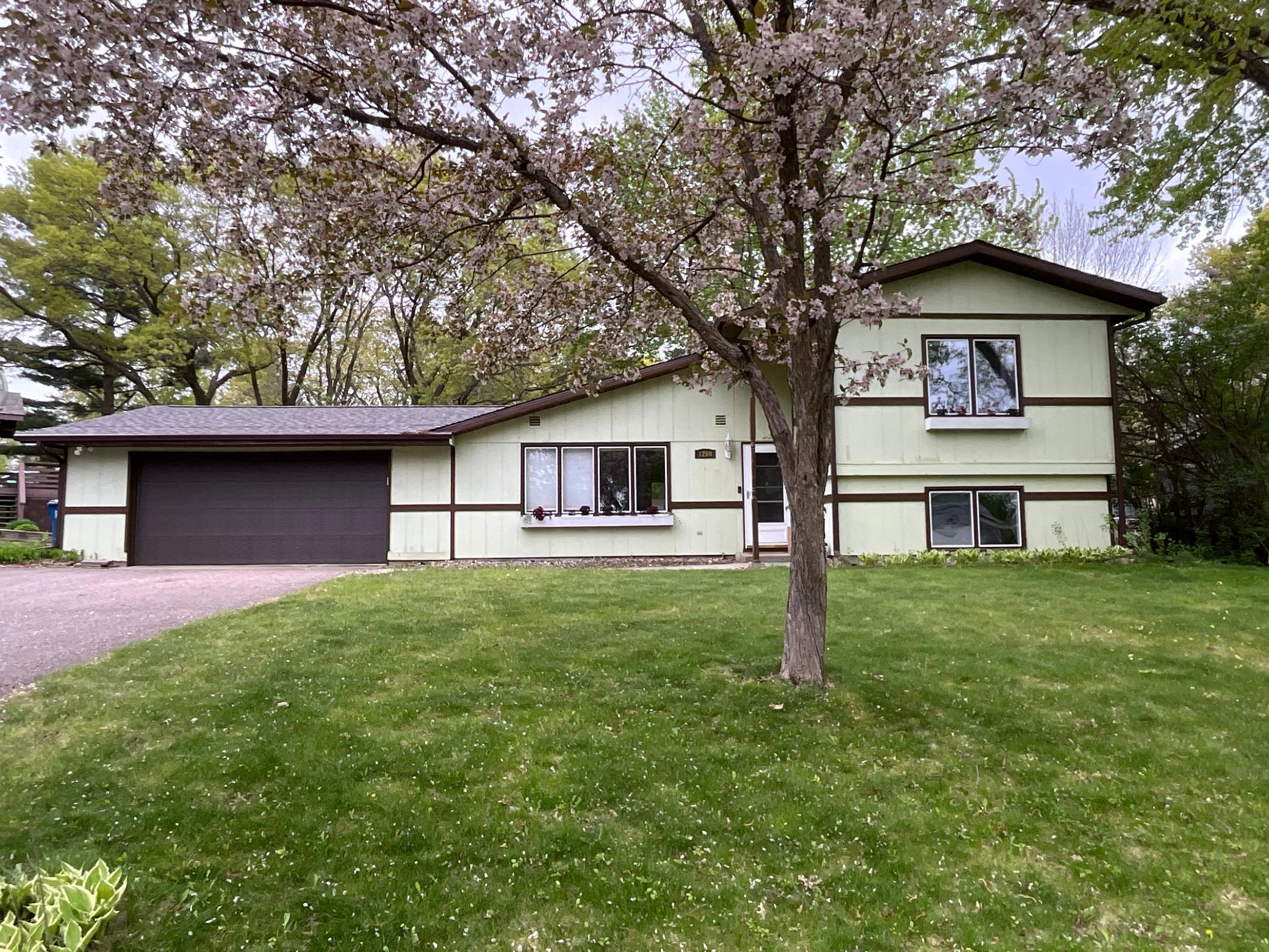1260 7th Ave N