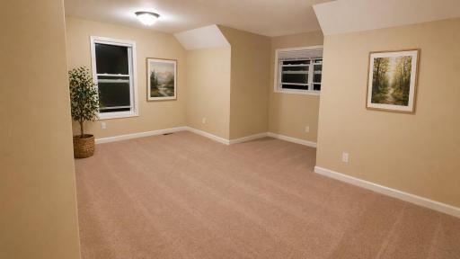 8548 Ellet Circle, Eden Prairie, MN 55347