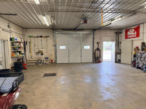 211 8th Street, Walnut Grove, MN 56180