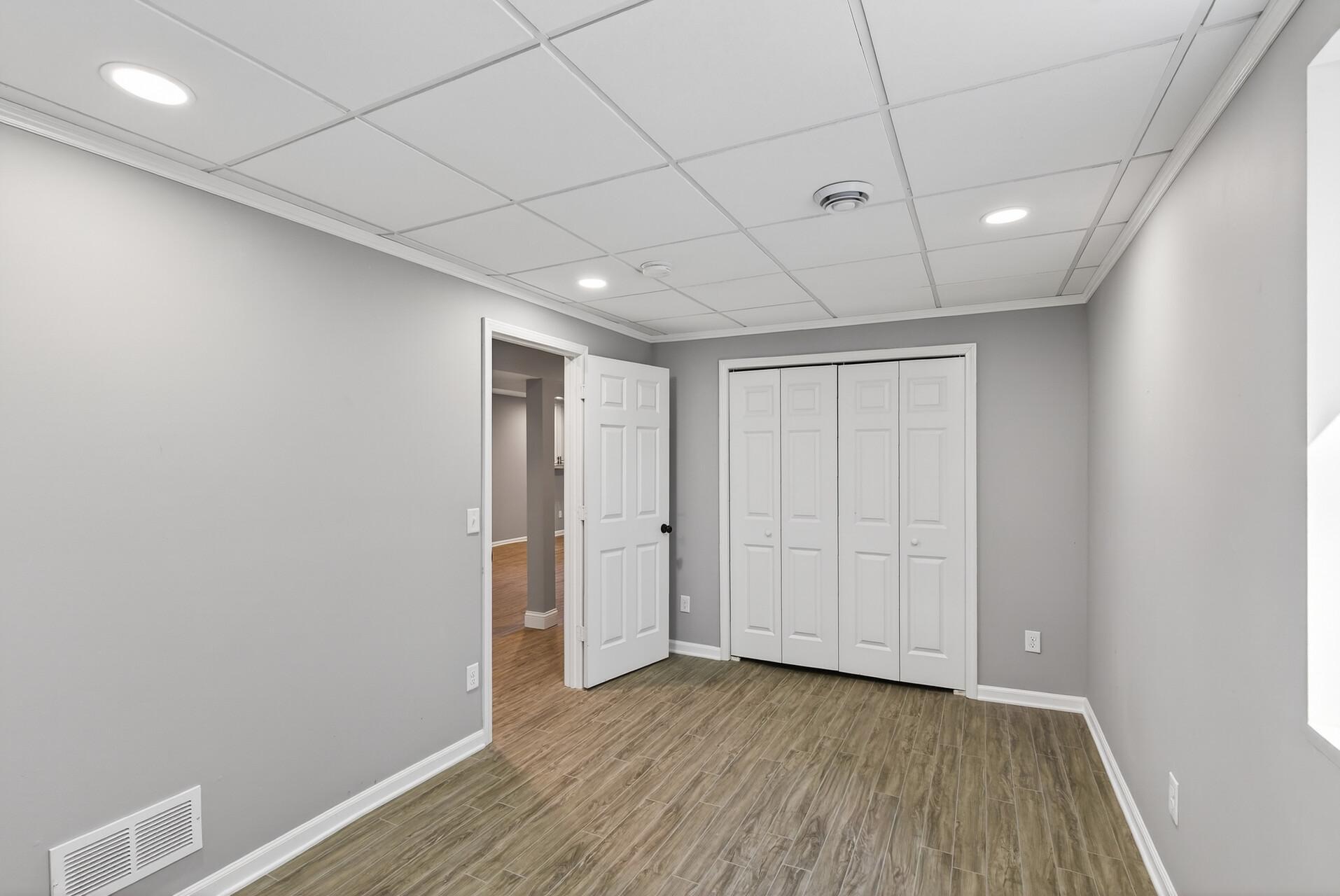 Bedroom #5 with Noise-Cancelling Ceiling