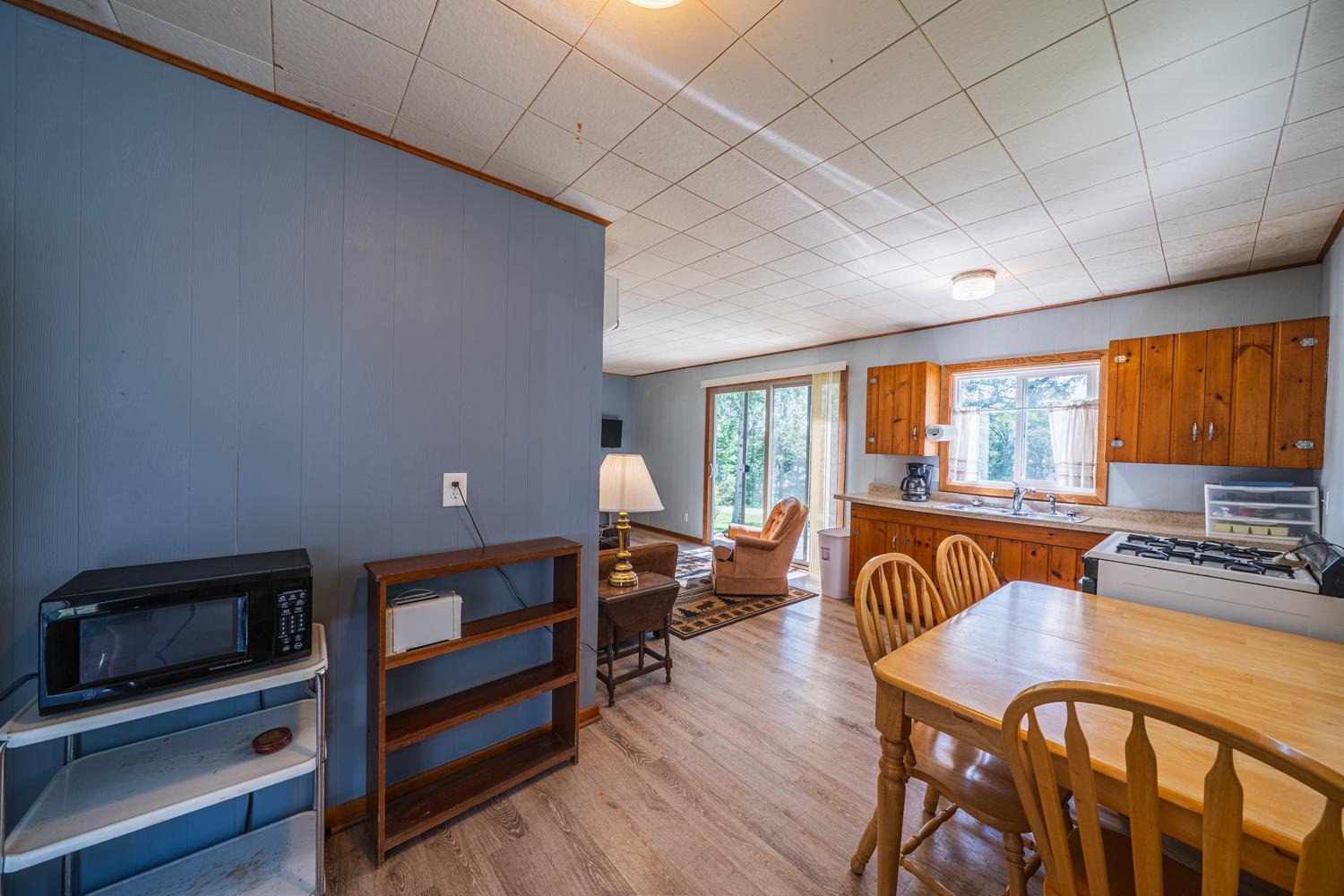 Cabin1 kitchen.jpg