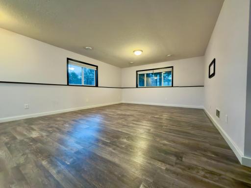 10695 51st Street NE, Albertville, MN 55301