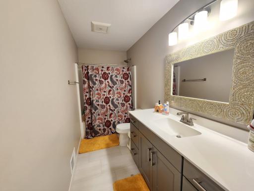 2225 Phoenix Road SW, Rochester, MN 55902
