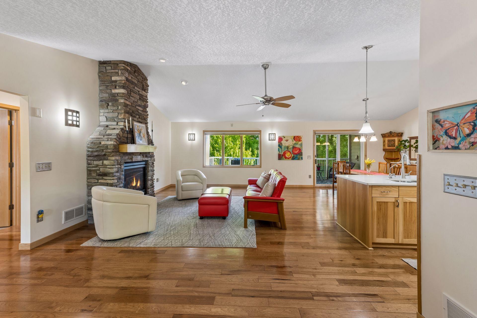 Beautiful Open Concept