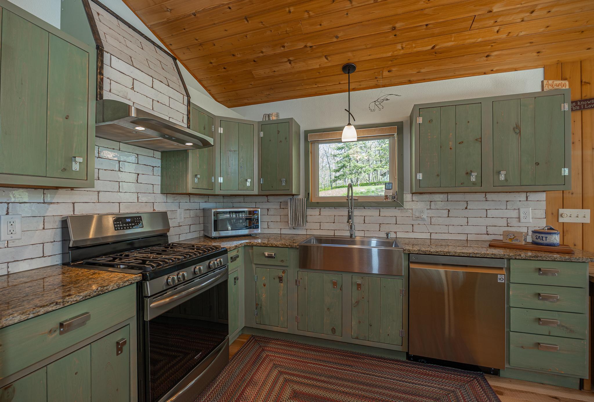 Tile backsplash