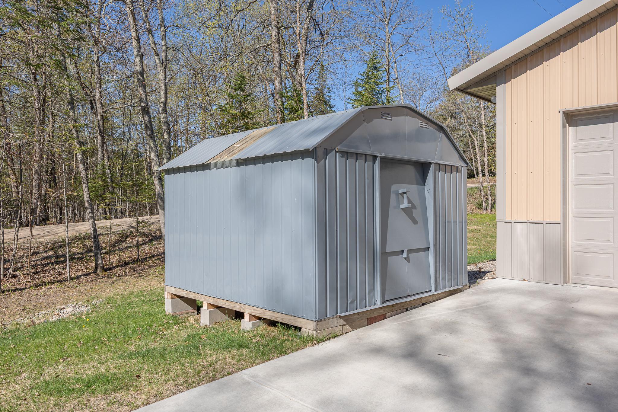 Wood shed