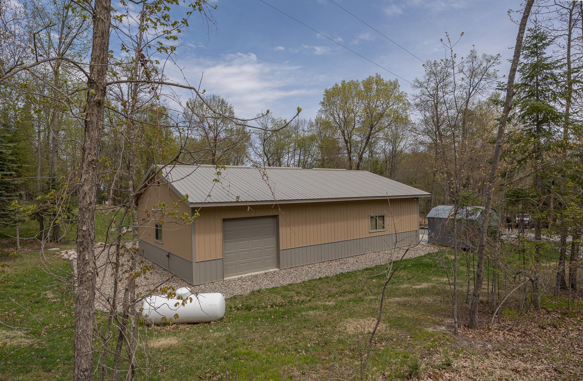 Large extra garage