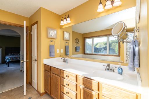 19305 Embers Avenue, Farmington, MN 55024