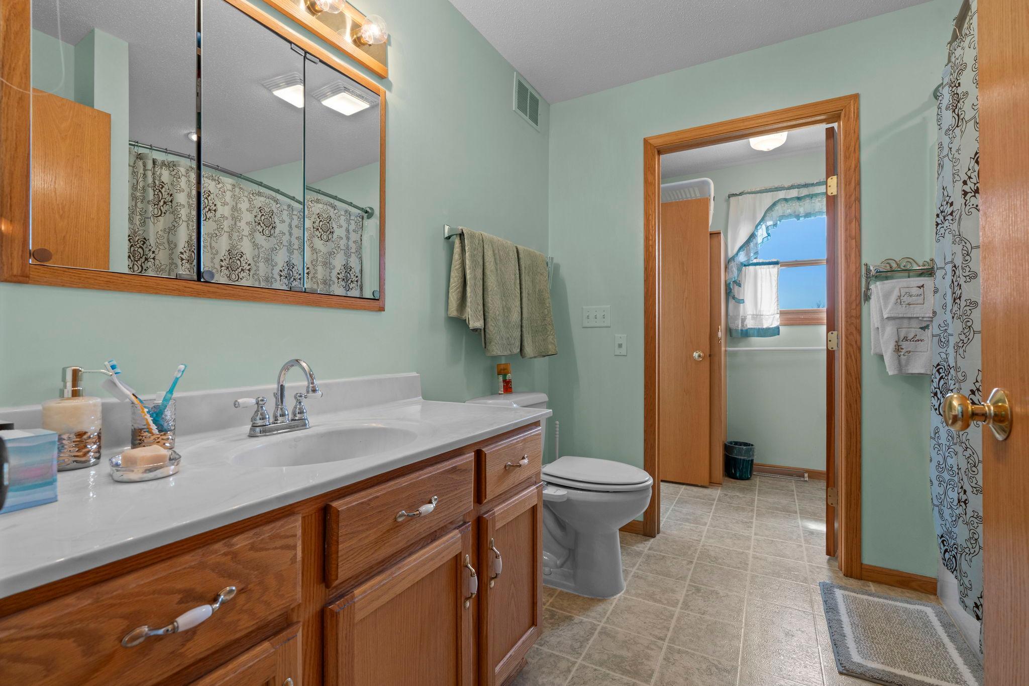 Full bathroom