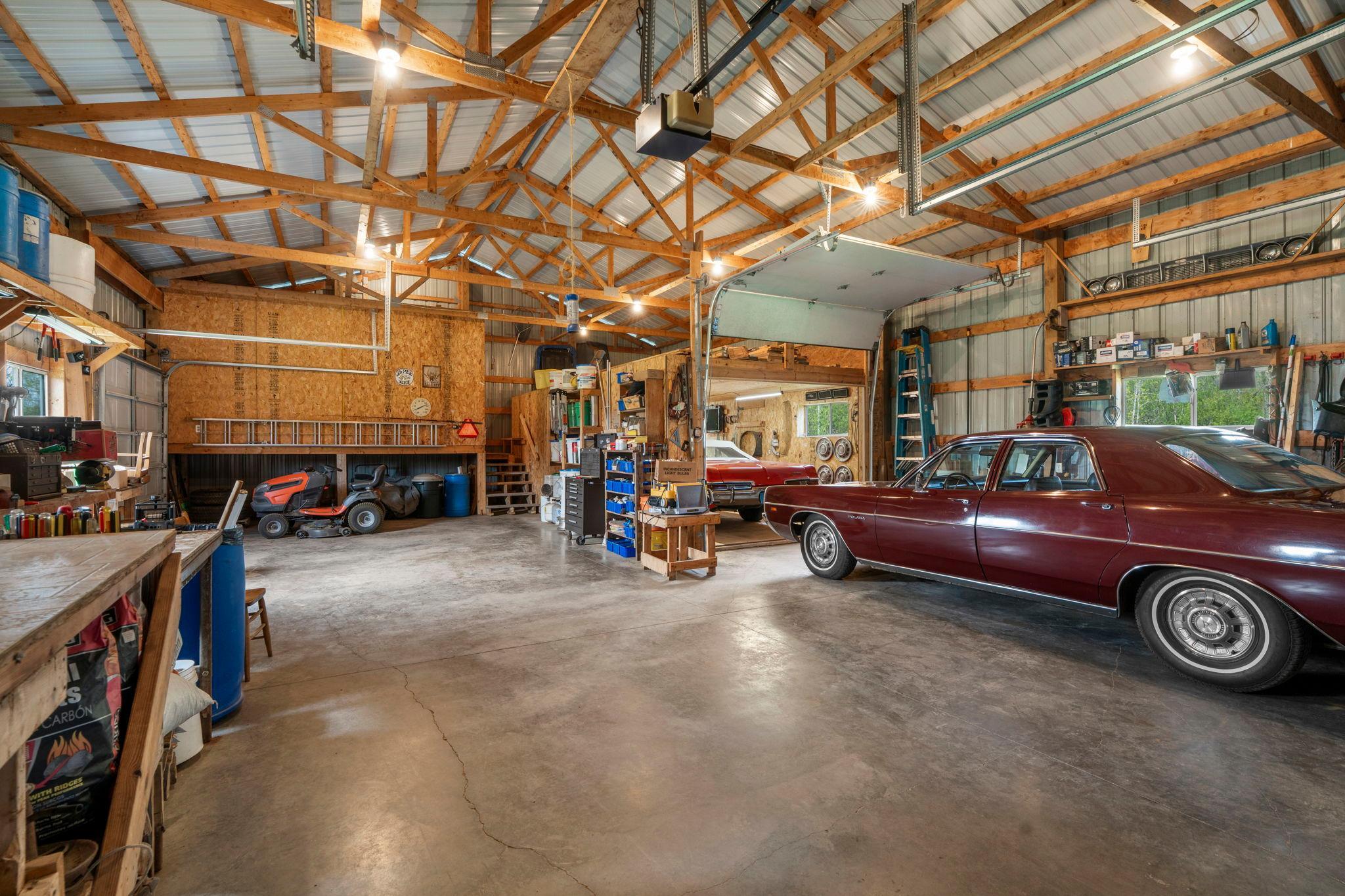 This is an awesome shed!