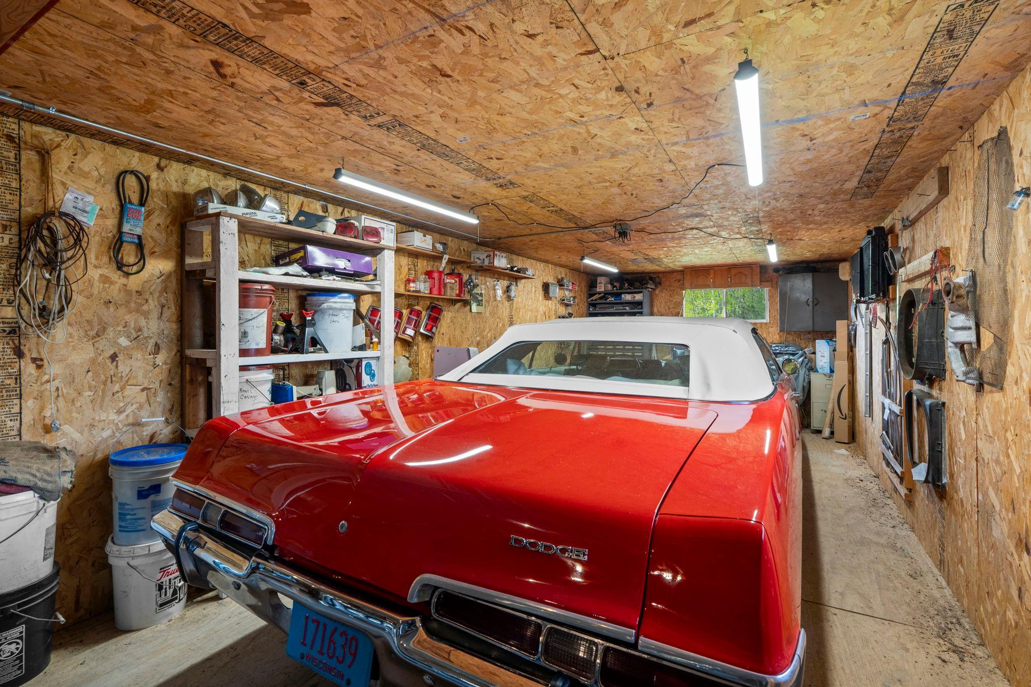 Insulated room for the classic car!