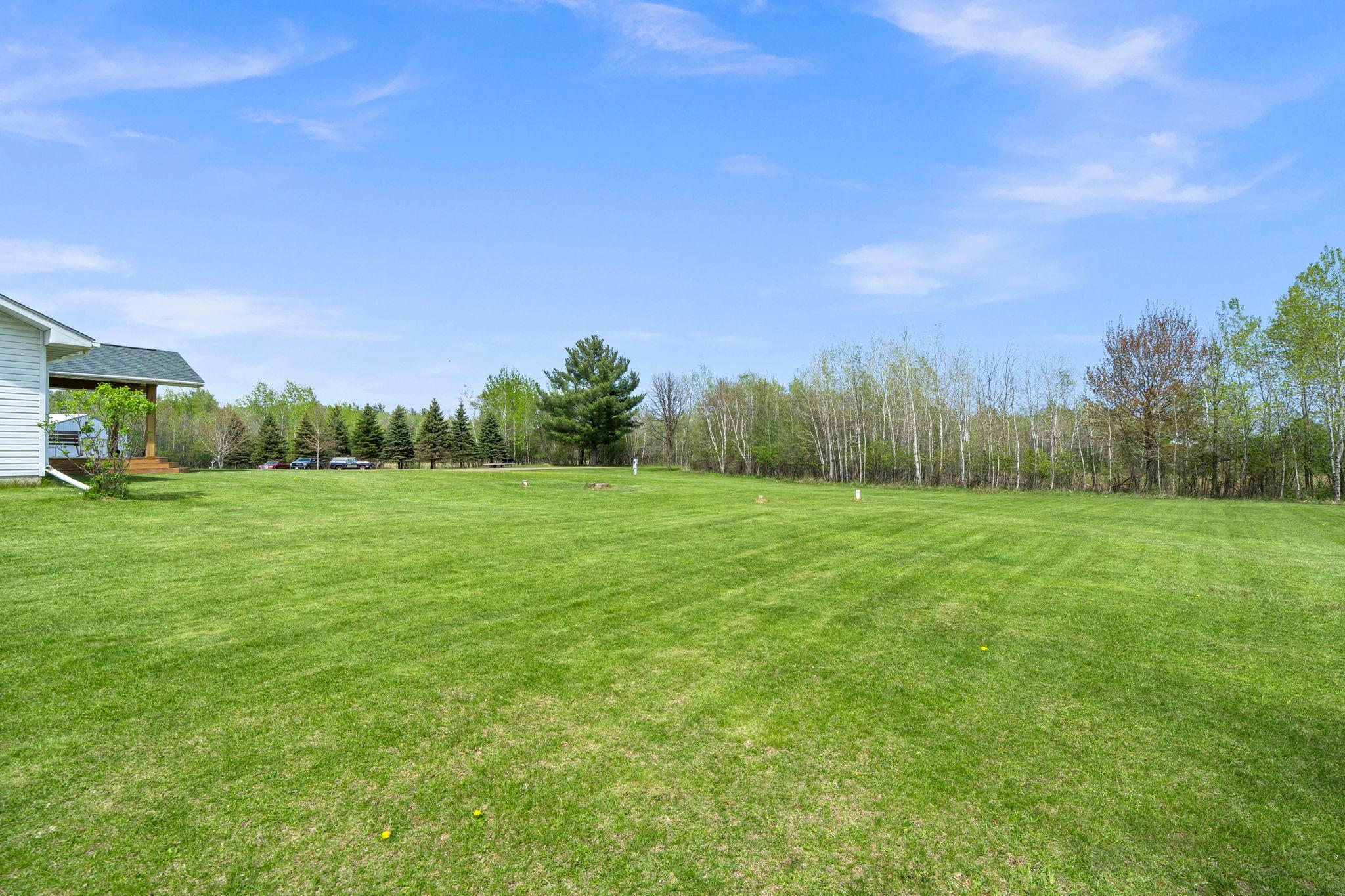 Spacious private yard