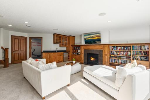 3910 Linden Place, Medina, MN 55340