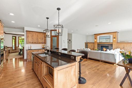 3910 Linden Place, Medina, MN 55340