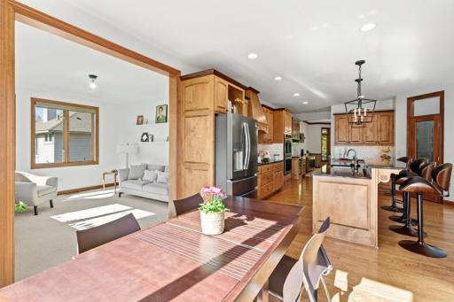 3910 Linden Place, Medina, MN 55340