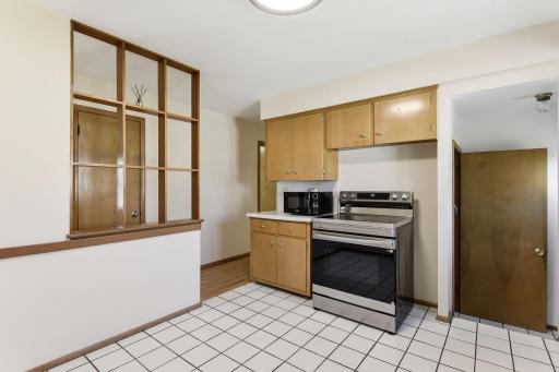 2021 Worcester Avenue, Saint Paul, MN 55116