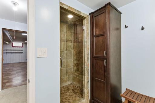 Enjoy a relaxing luxury spa experience in the steam shower!