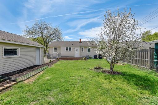 2021 Worcester Avenue, Saint Paul, MN 55116