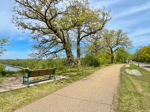Live just 1 block from the majestic green space of Mississippi River Blvd!