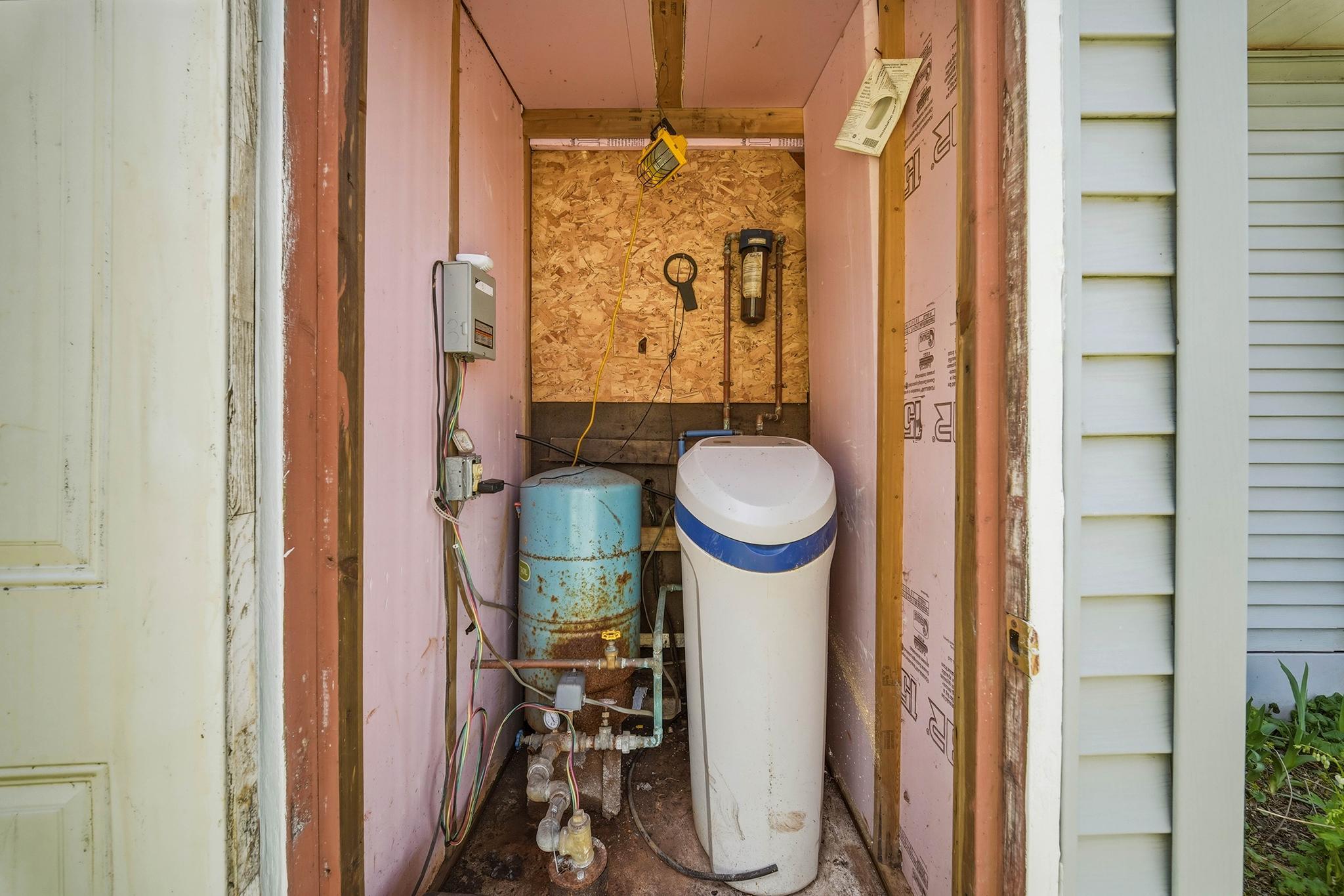 22168 Spirit Lake Rd E Fredrick 5.jpg