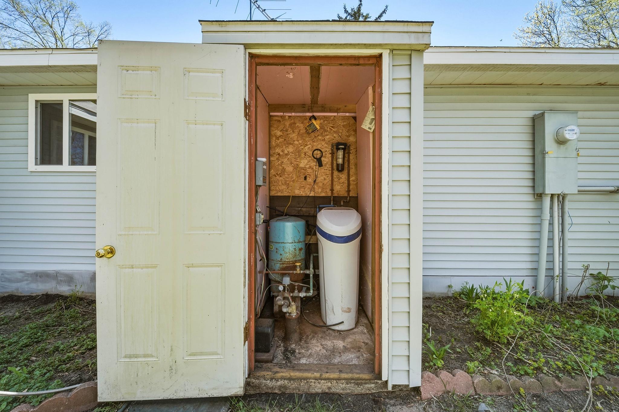 22168 Spirit Lake Rd E Fredrick 6.jpg