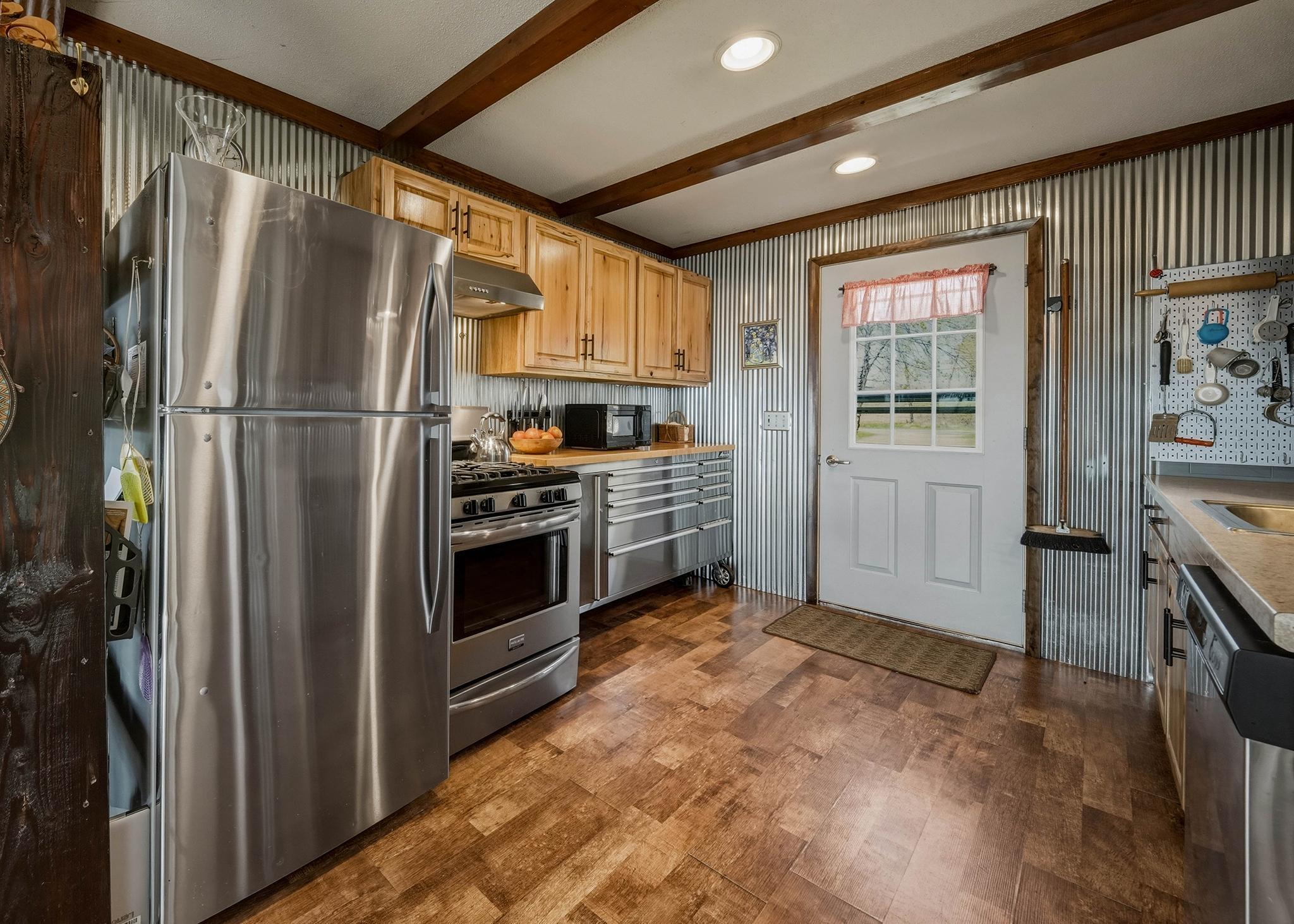 22168 Spirit Lake Rd E Fredrick 13.jpg