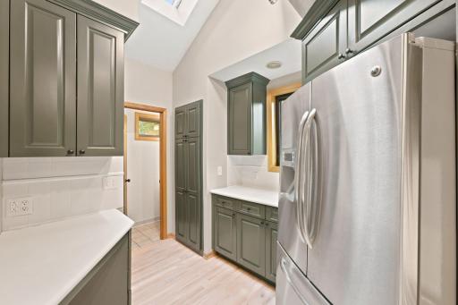 3601 Prestige Lane, Hopkins, MN 55305