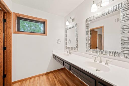 3601 Prestige Lane, Hopkins, MN 55305