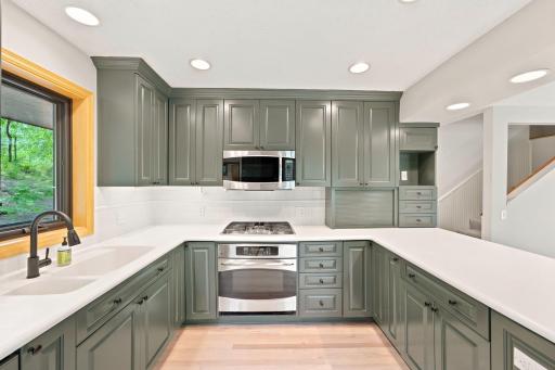 3601 Prestige Lane, Hopkins, MN 55305