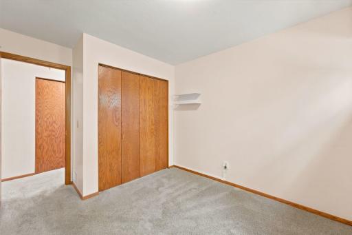 3601 Prestige Lane, Hopkins, MN 55305