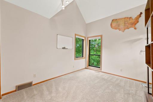 3601 Prestige Lane, Hopkins, MN 55305